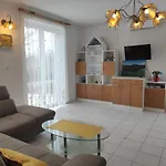 Badacsony Apartmanhaz דירה בדקסוניטומאי
