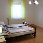 Badacsony Apartmanhaz בדקסוניטומאי