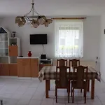 Badacsony Apartmanhaz * בדקסוניטומאי