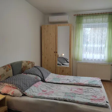 Badacsony Apartmanhaz Daire *