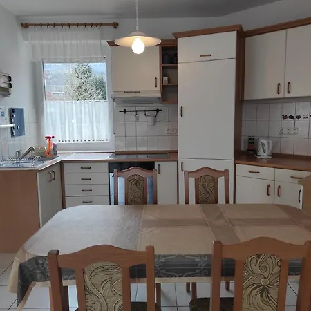 Badacsony Apartmanhaz *