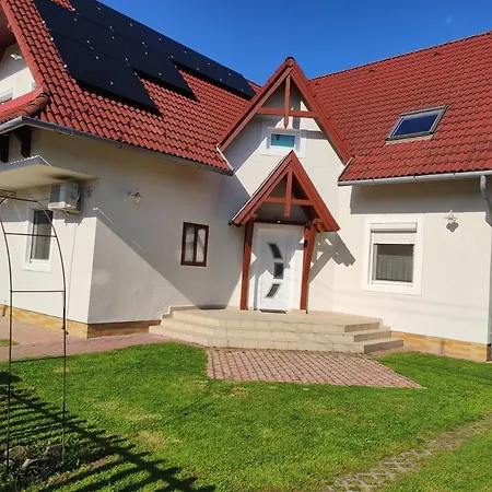 Badacsony Apartmanhaz * Badacsonytomaj
