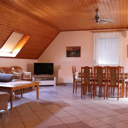 Badacsony Apartmanhaz Badacsonytomaj