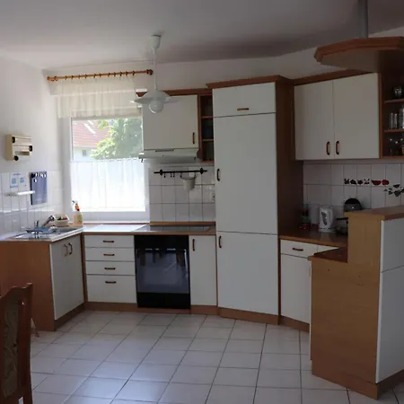 Badacsony Apartmanhaz Apartment Badacsonytomaj