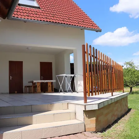 Badacsony Apartmanhaz Apartment *