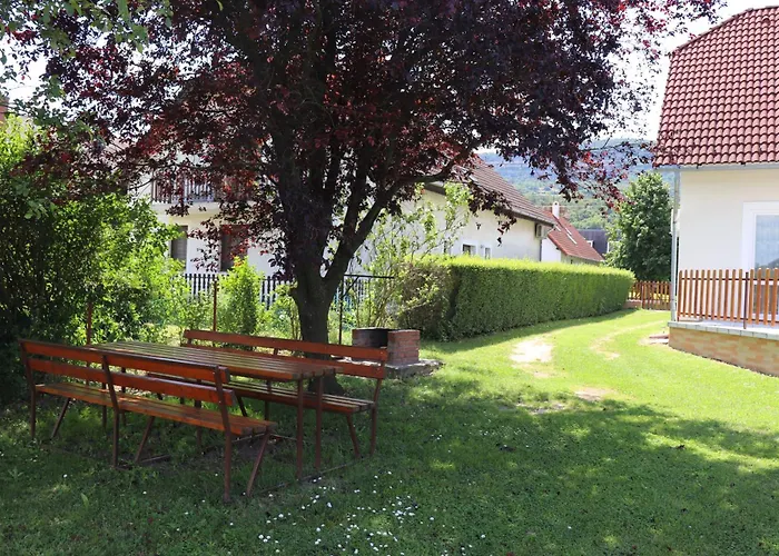 Badacsony Apartmanhaz Apartamento Badacsonytomaj