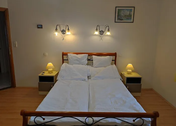 Badacsony Apartmanhaz * Badacsonytomaj